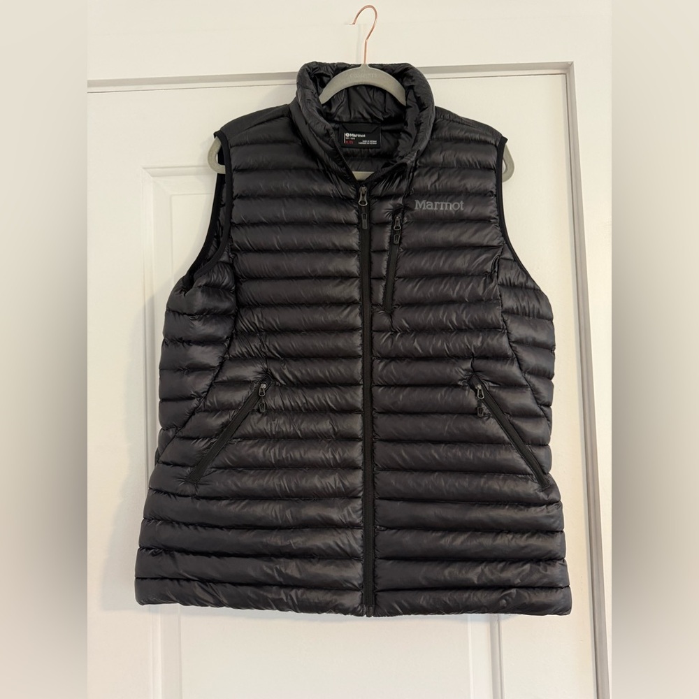 Marmot 3M Insulated Black Puffer Vest Size XL